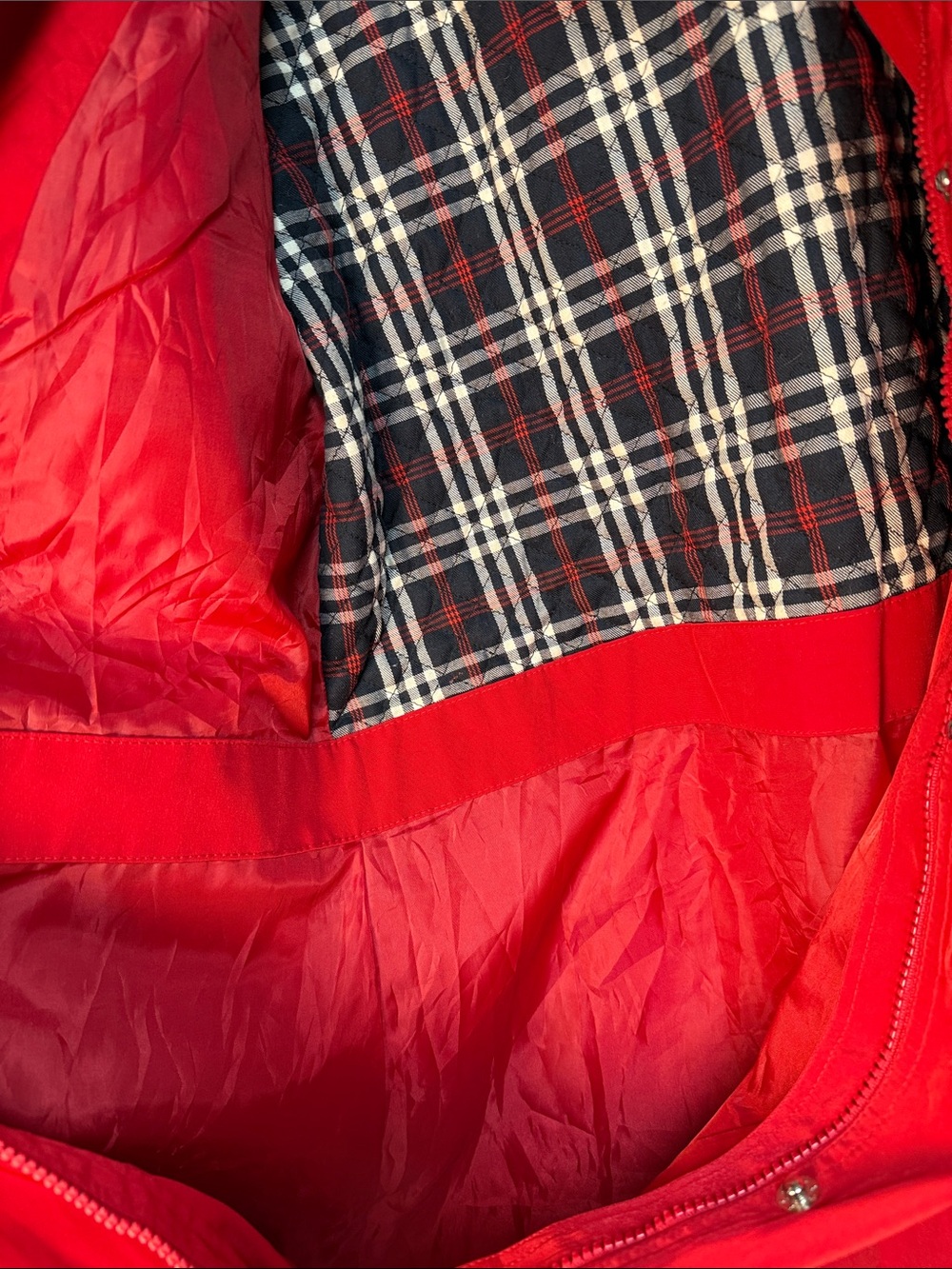 Bright RED London Fog Hooded Trench Coat CLASSIC PLAID LINING FABULOUS - Picture 8 of 11